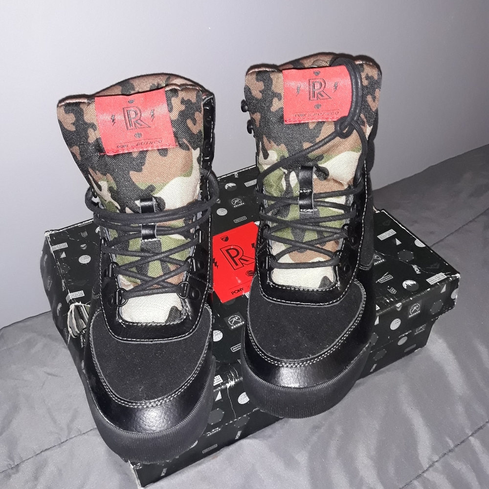 Pony boots